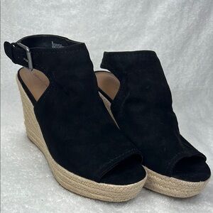 Universal Thread, Black suede Wedge Sandals